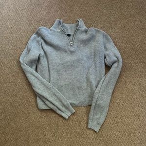Brandy Melville Cropped Sweater